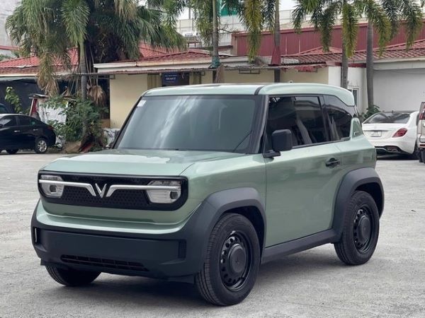 VinFast VF 3 chạy 200 km rao bán với giá khó tin, cư dân mạng: 'Thà cố đợi sang năm có xe mới'