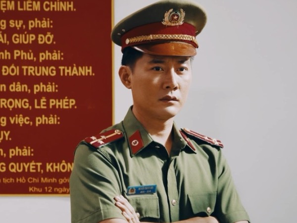 Diễn viên 'Chúng ta của 8 năm sau' làm việc với luật sư, chờ giấy mời từ công an