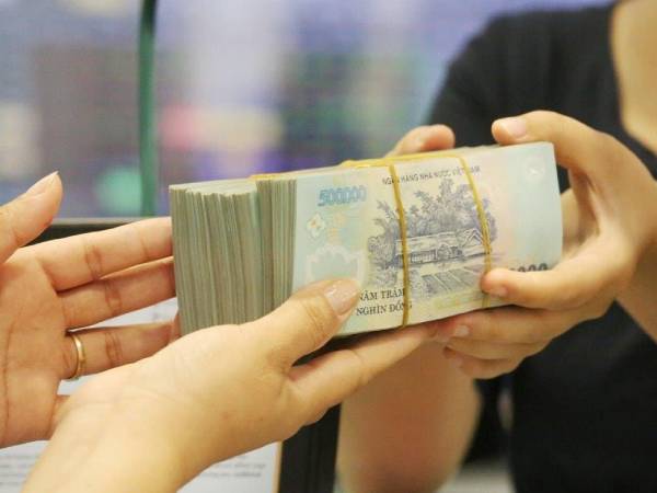 Nghỉ hưu năm 2024, đóng đủ 20 năm BHXH, lương hưu mỗi tháng được nhận bao nhiêu?