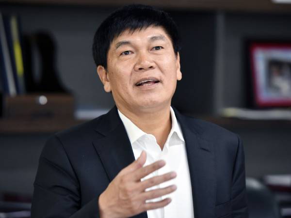10 tỷ phú USD Việt Nam: Ông Trần Đình Long vững chân top đầu?