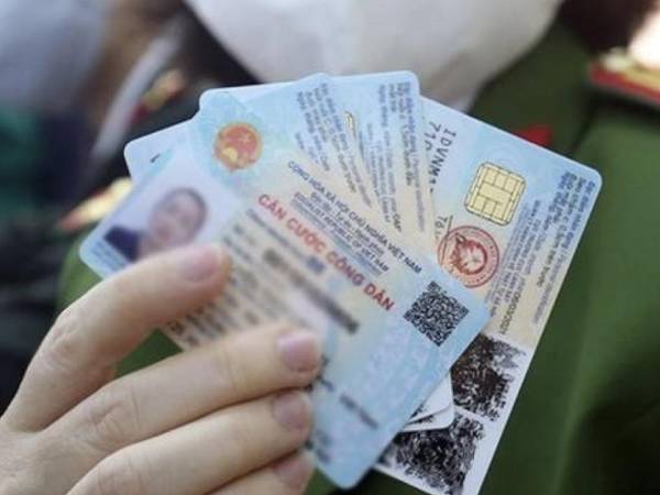 Sang năm 2025, những người sinh năm 2000, 1985, 1965 cần làm ngay việc sau để tránh bị phạt tiền