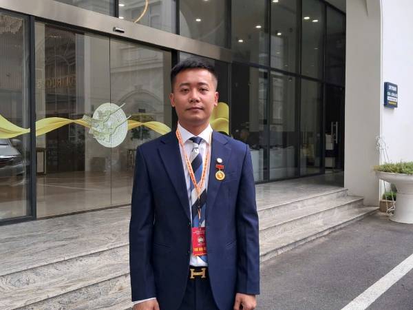 Quang Linh Vlogs gây sốt khi xuất hiện trên trang Thông tin Chính phủ, đại diện kiều bào châu Phi dự đại hội của MTTQ