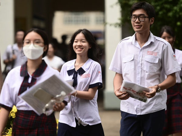 Đề thi tiếng Anh THPT từ 2025: Đánh giá năng lực giao tiếp, giảm áp lực thi cử