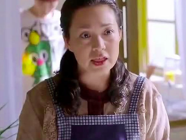 Cố tình mua gói mì hết hạn, người phụ nữ kiện siêu thị ra toà, đòi bồi thường 10 lần: Phán quyết của tòa gây bất ngờ