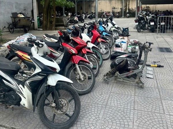 Triệt phá ổ nhóm trộm cắp, tiêu thụ xe gian cực lớn ở Hà Nội
