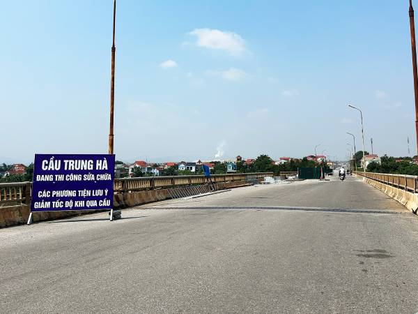 Quy định mới nhất đối với phương tiện qua cầu Trung Hà