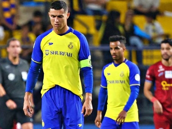 Ronaldo bị chân sút Qatar và Son Heung-min đánh bại ở giải thưởng Quả bóng vàng châu Á