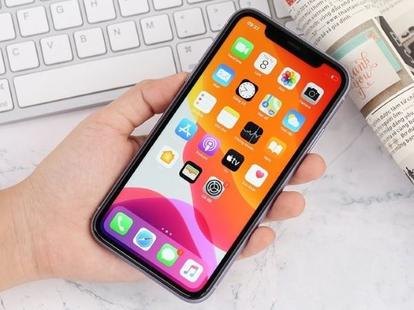 Đại lý mạnh tay xả hàng vua iPhone giá rẻ, full box chỉ 8,2 triệu đồng