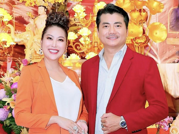 Phi Thanh Vân công khai người yêu sau 2 lần đổ vỡ hôn nhân, khẳng định: 'Đúng người, đúng thời điểm'