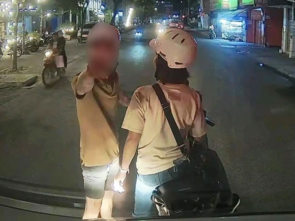 Người đàn ông chặn xe cấp cứu, dọa tài xế: 'Mày ngon thì tông vô coi', 3 ngày sau nhận cái kết thích đáng