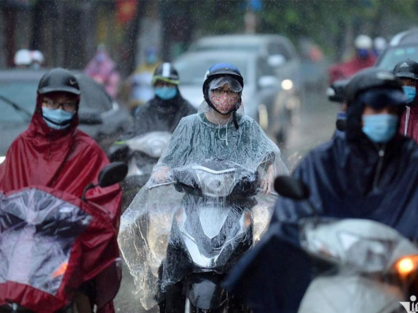 Dự báo thời tiết 22/10/2024: Không khí lạnh kèm mưa, gió mạnh ở miền Bắc