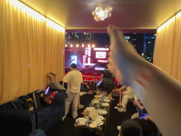 Chỗ ngồi 80 triệu đồng tại concert Anh Trai Vượt Ngàn Chông Gai 'đỉnh nóc' như vậy ư?
