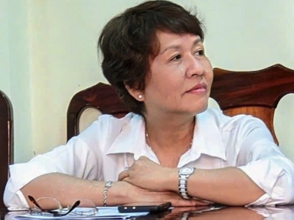 Cựu Phó viện trưởng Viện kiểm sát ‘vòi’ bị can hải sản, thuốc lá