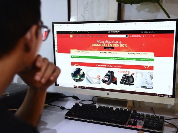 Đôi dép 28 nghìn, ốp điện thoại 37 nghìn, 'cơn bão' Temu có đe doạ hàng Việt?