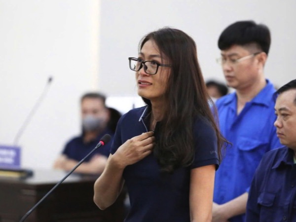 Cựu cán bộ công an bật khóc, kêu oan tại phiên tòa cháy karaoke An Phú
