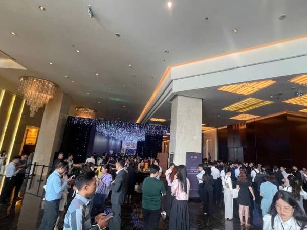 Giá chung cư mới Hà Nội neo cao hơn 80 triệu/m2 nhưng mua bán vẫn tăng mạnh, có dự án khớp hết các căn mở bán trong 48 giờ