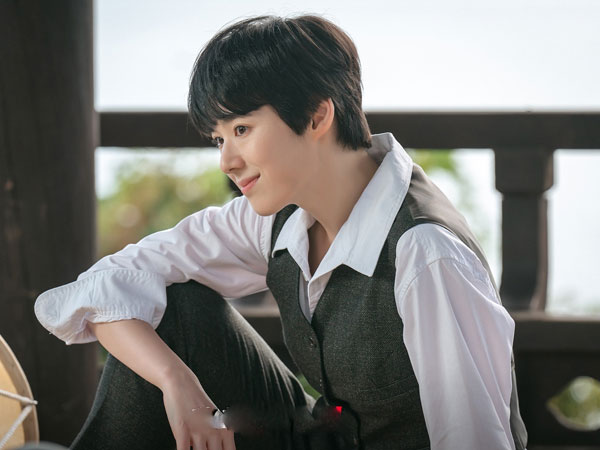 Mỹ nhân 'đẹp trai' đến mức như xé truyện bước ra, diễn xuất bùng nổ giúp phim leo top 1 rating cả nước