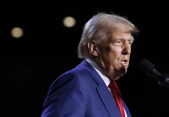 Ông Trump nói nước Mỹ đang trở thành 'thùng rác của thế giới'