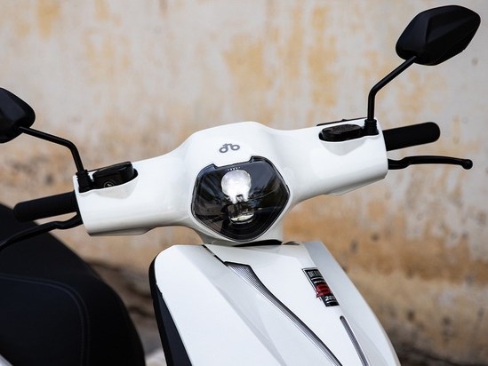 Startup đến từ Đà Nẵng ra mắt xe máy điện 'đi xa nhất Việt Nam': 285km/sạc, có tính năng chưa từng thấy
