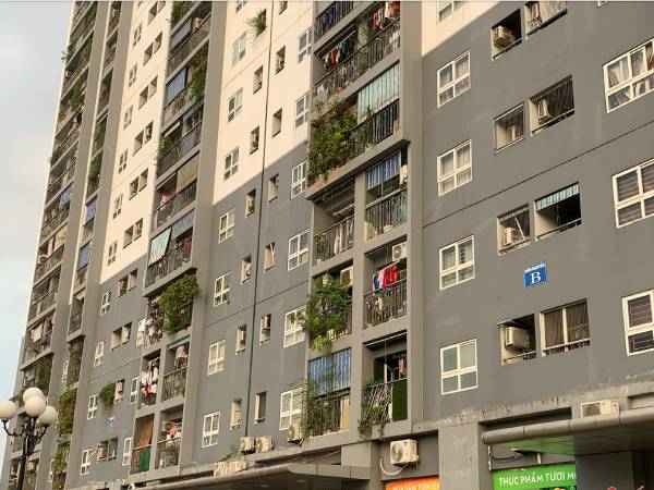 Mua nhà ở xã hội cũ ở Hà Nội: Từ 15 triệu/m2, giờ có dăm ba tỷ mới 'nói chuyện'