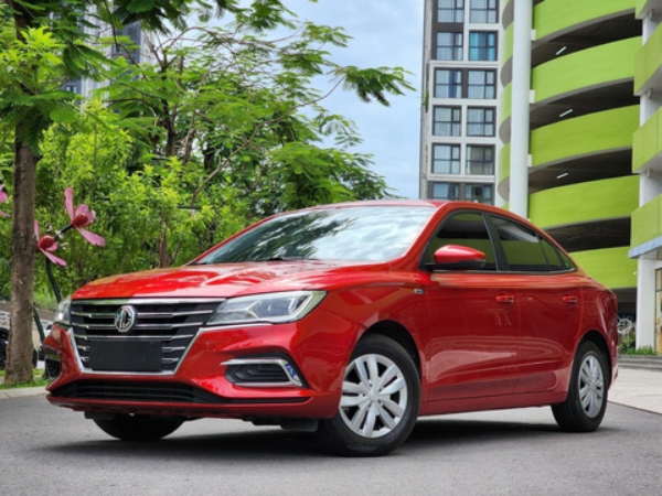 Sedan hạng C rẻ nhất Việt Nam tiếp tục ưu đãi tháng 10, giá rẻ ngang Hyundai Grand i10 vừa ra mắt
