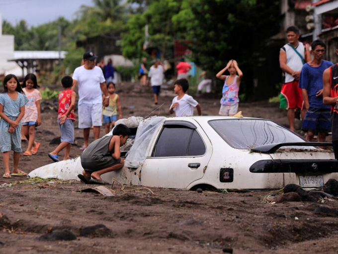 Bão Trà Mi khiến ít nhất gần 130 người chết và mất tích tại Philippines, con số dự đoán không ngừng tăng cao