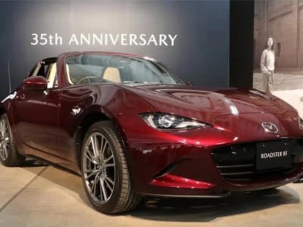 Mazda ra mắt xe mui trần phiên bản giới hạn: Dân chơi Việt cực thích, giá quy đổi rẻ ngang Kia Morning