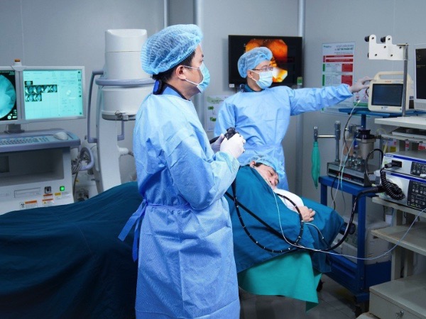 Dạ dày cồn cào, người phụ nữ phát hiện bệnh chưa từng có trên y văn tại Việt Nam