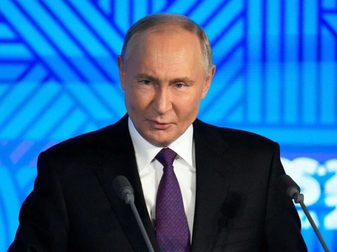 Tổng thống Putin cảnh báo sắc lạnh nếu NATO 'cởi trói' vũ khí cho Ukraine