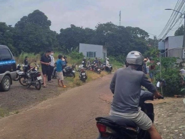 Gia cảnh bé trai bán vé số nghi bị đánh chết ở Đồng Nai: 'Không có ba', đi bán vé số phụ mẹ nuôi em