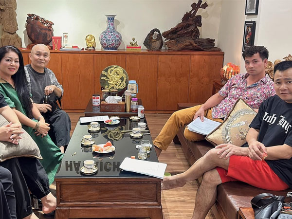 Xuân Hinh nói về Xuân Bắc, Tự Long: 'Không biết bọn trẻ nó chiều mình hay mình đi hầu chúng đây'
