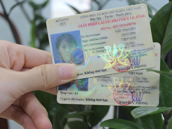 Cục Đường bộ nói gì việc thiếu nghiêm trọng phôi giấy phép lái xe?