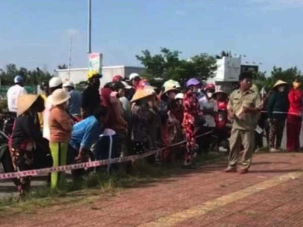 Níu kéo mối quan hệ ngoài luồng, gã đàn ông đã có vợ đột nhập qua mái nhà, sát hại người tình