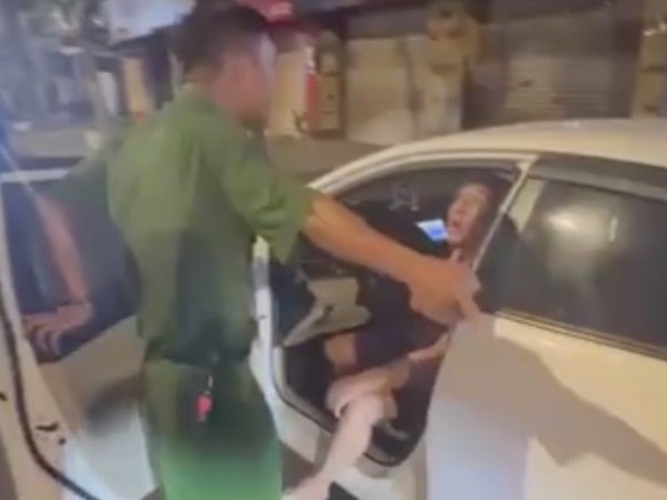 Cảnh sát đã tìm được tài xế ô tô gây tai nạn lúc nửa đêm rồi bỏ chạy