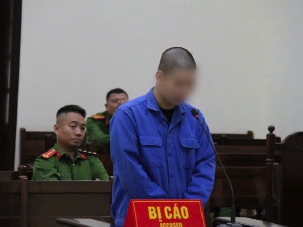 Đe dọa phát tán video nhạy cảm để tống tiền 4 cô gái