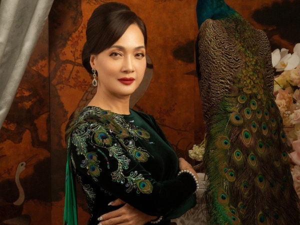 NSND Lê Khanh xúc động khi suýt mất con: 'Nước mắt cứ thế trào ra, chống tay bật dậy, chào con'