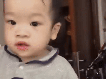 Mẹ của em bé viral khắp cõi mạng chỉ vì một chữ 'Nín', trở thành biểu tượng meme mới: 'Quá bất ngờ vì clip viral'