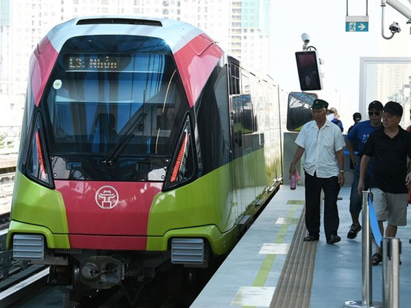 Vì sao tàu Nhổn - ga Hà Nội đang vận hành thì bị dừng đột ngột?