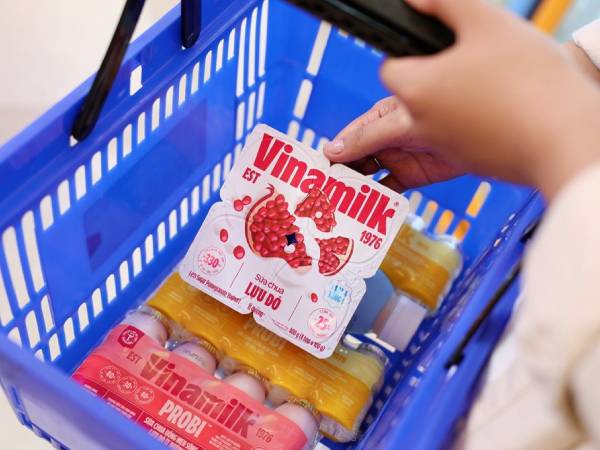 9 tháng đầu năm, thị trường nước ngoài tăng 15,7%, đóng góp gần 8.350 tỷ đồng cho Vinamilk
