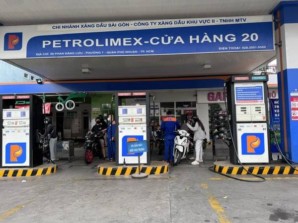 Xăng sinh học E5 biến mất ở nhiều cửa hàng: Người trong cuộc nói gì?