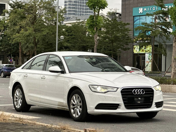 Đi 97.000km, xe sang Audi A6 2011 bán giá rẻ ngang Toyota Vios mua mới