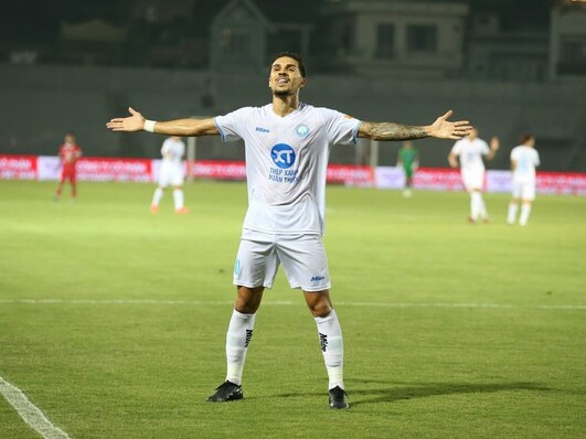 Hendrio nói gì khi giúp ĐKVĐ V-League thắng Hải Phòng?