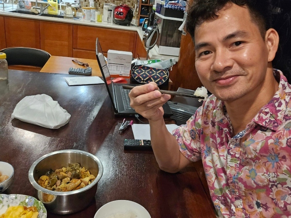 Những bữa 'cơm nguội' bình dị lúc nửa đêm của NSND Xuân Bắc