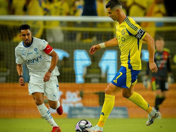 Ronaldo mờ nhạt, Al Nassr tuột chiến thắng trước Al Hilal