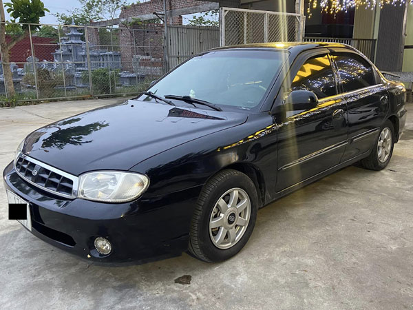 Nhìn lại những mẫu ô tô giá rẻ nhất Việt Nam 20 năm trước