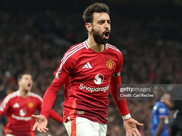 MU đại chiến Chelsea: Thủ quân Fernandes xin lỗi Ten Hag, Van Nistelrooy lo lắng