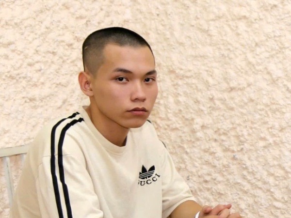 Cô gái bị người tình trẻ đâm trọng thương trong nhà nghỉ