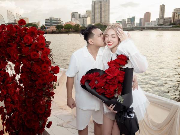 Gia thế của CEO sắp cưới hot girl 'trứng rán' Trần Thanh Tâm