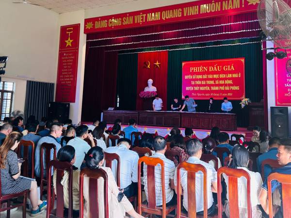 Hàng trăm người đấu giá đất ở Hải Phòng, hơn 3 tỷ mua được 73m2