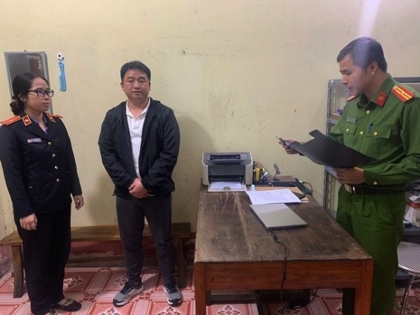 Bắt ông chủ người nước ngoài mua bán trái phép hóa đơn
